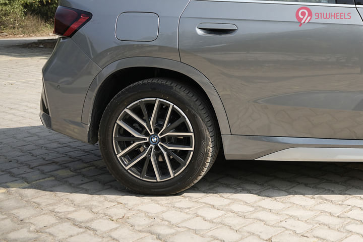 BMW iX1 LWB Rear Fender