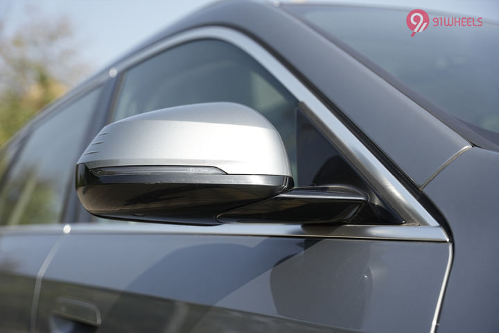 BMW iX1 LWB ORVM Blinker