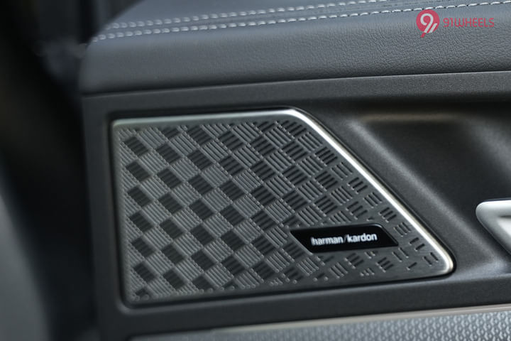 BMW iX1 LWB Rear Speakers
