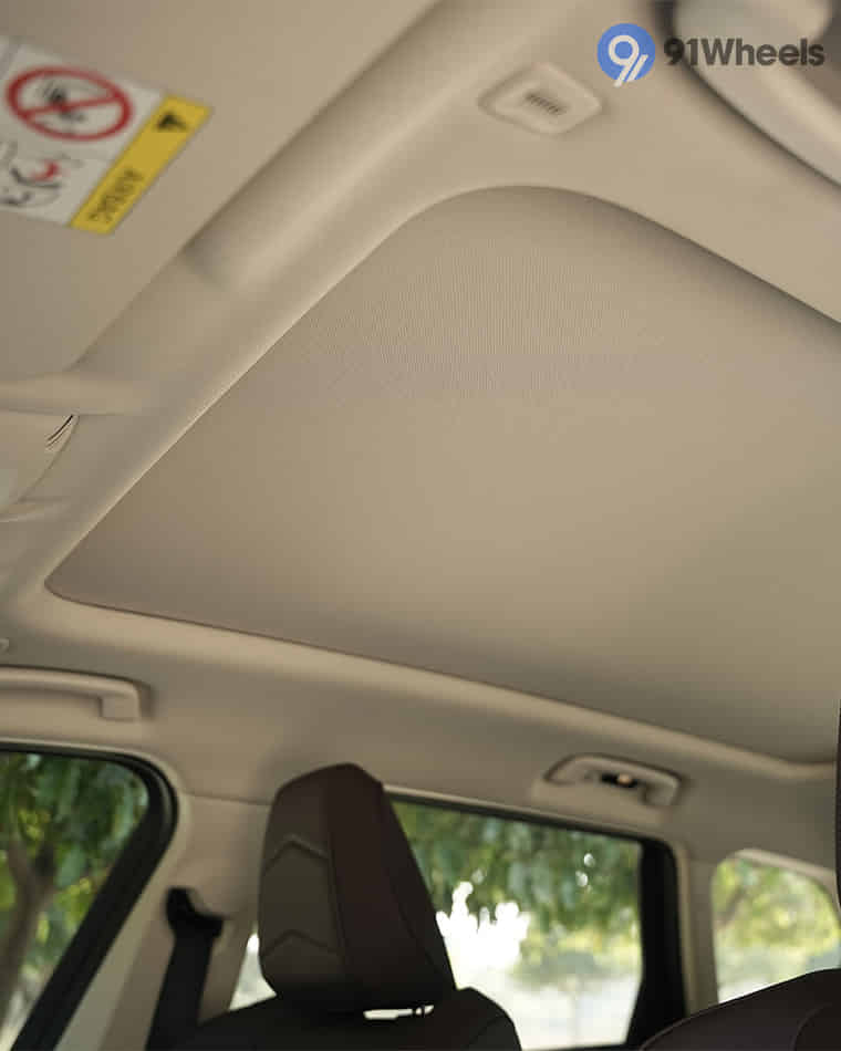 Seats & Cabin Comfort - 5