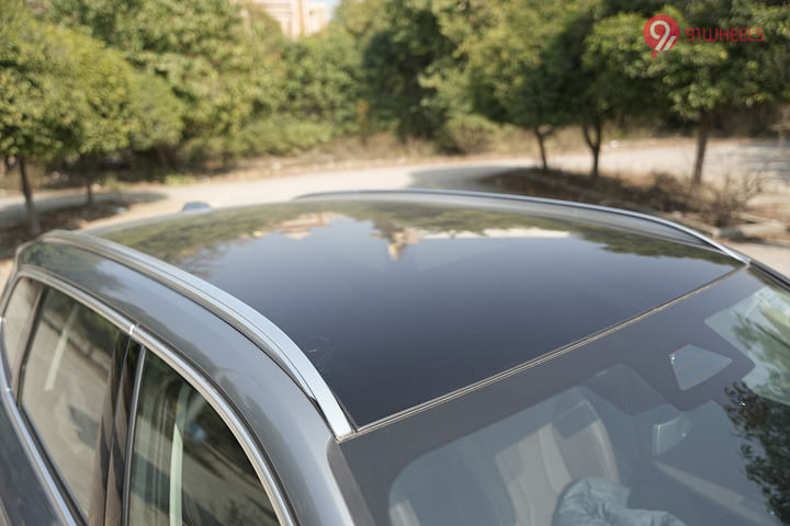 BMW iX1 LWB Car Roof