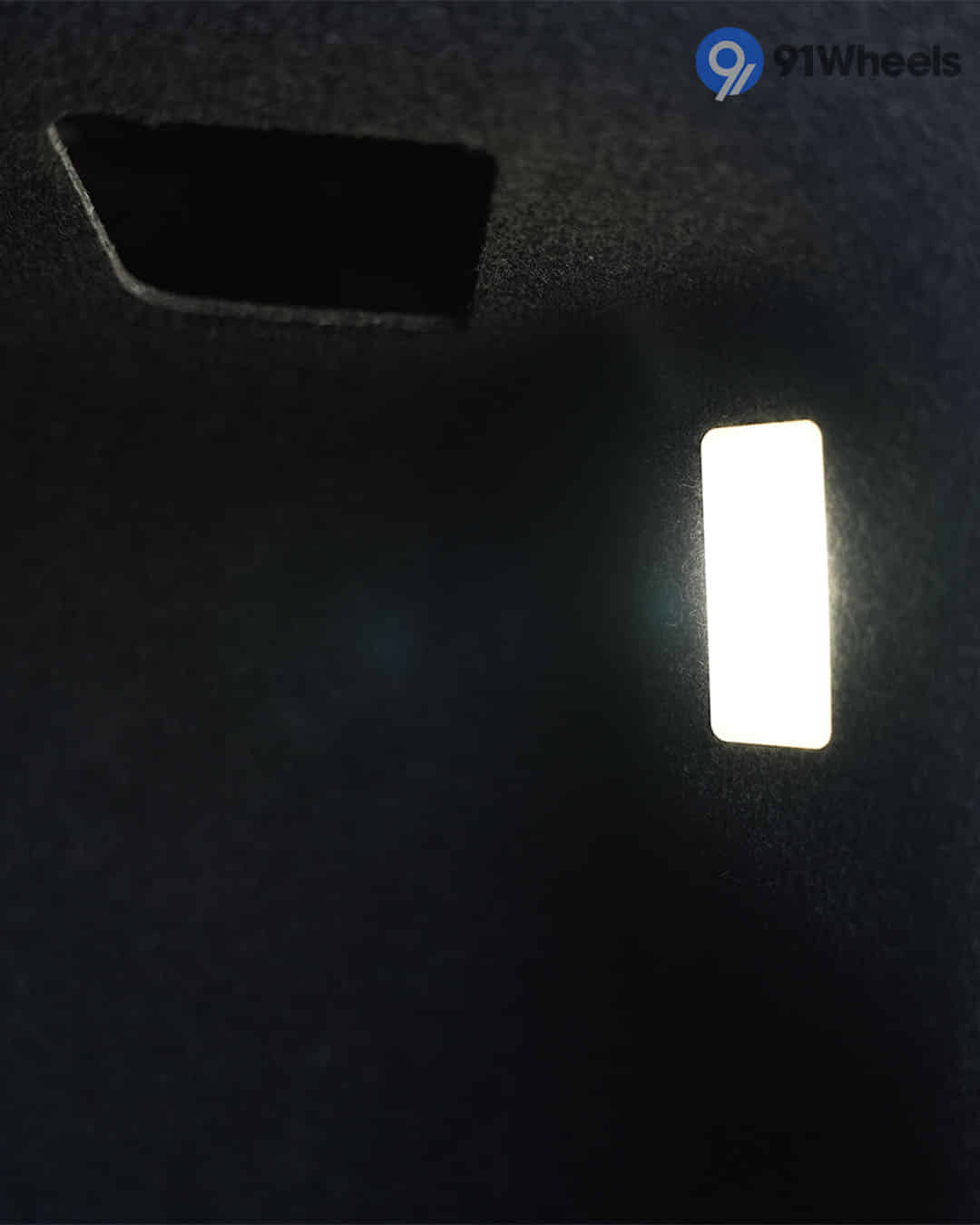 Rear Row Roof Mounted Cabin Lamps