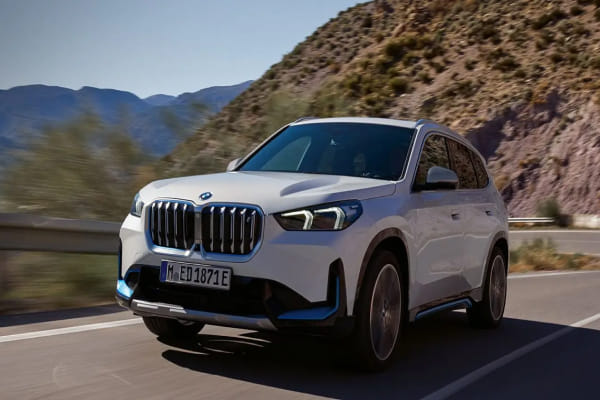 BMW iX1 2023-2025 Left Front Three Quarter