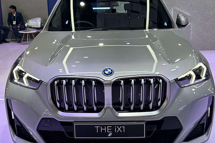 BMW iX1 Front View
