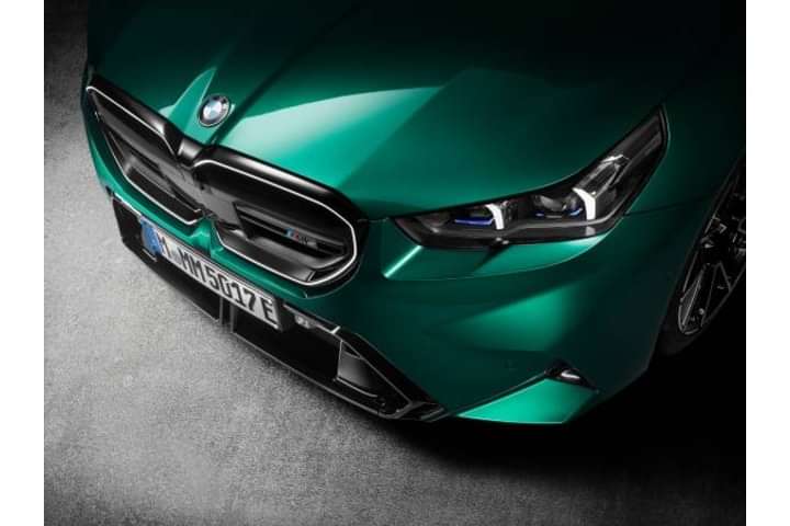 BMW M5 Bonnet/Hood release