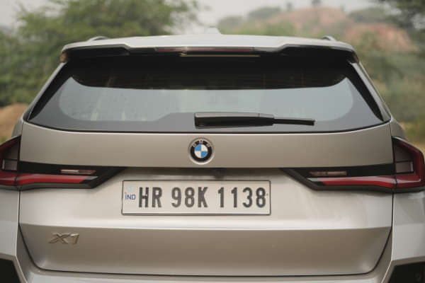 BMW X1 Rear Windshield/Windscreen