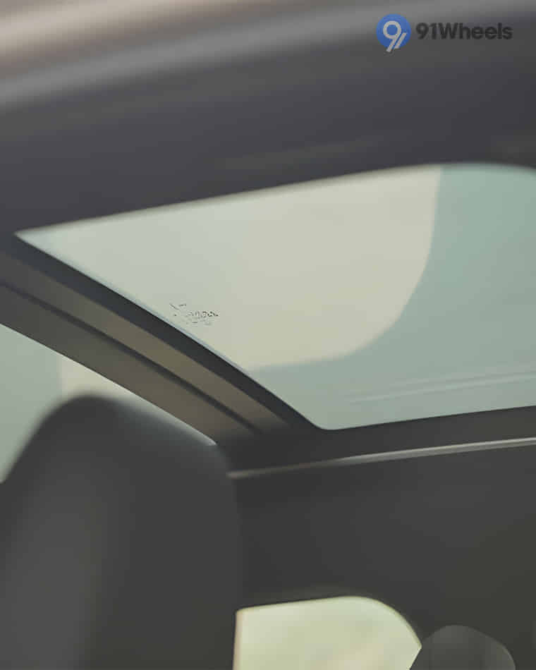 Seats & Cabin Comfort - 4