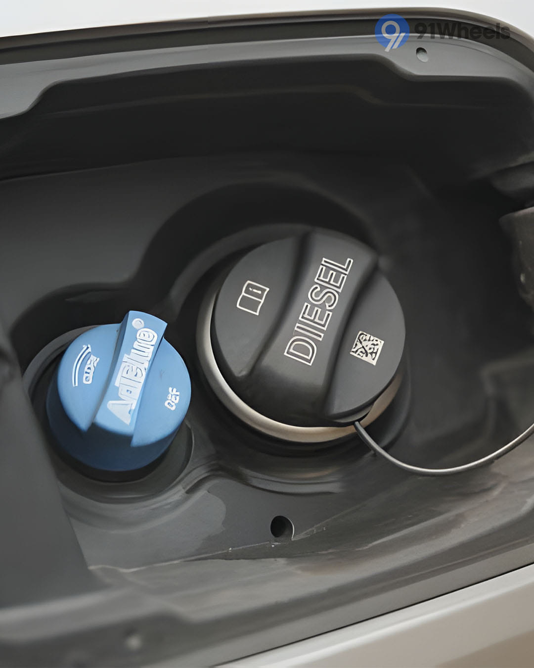 BMW X1 Open Fuel Lid