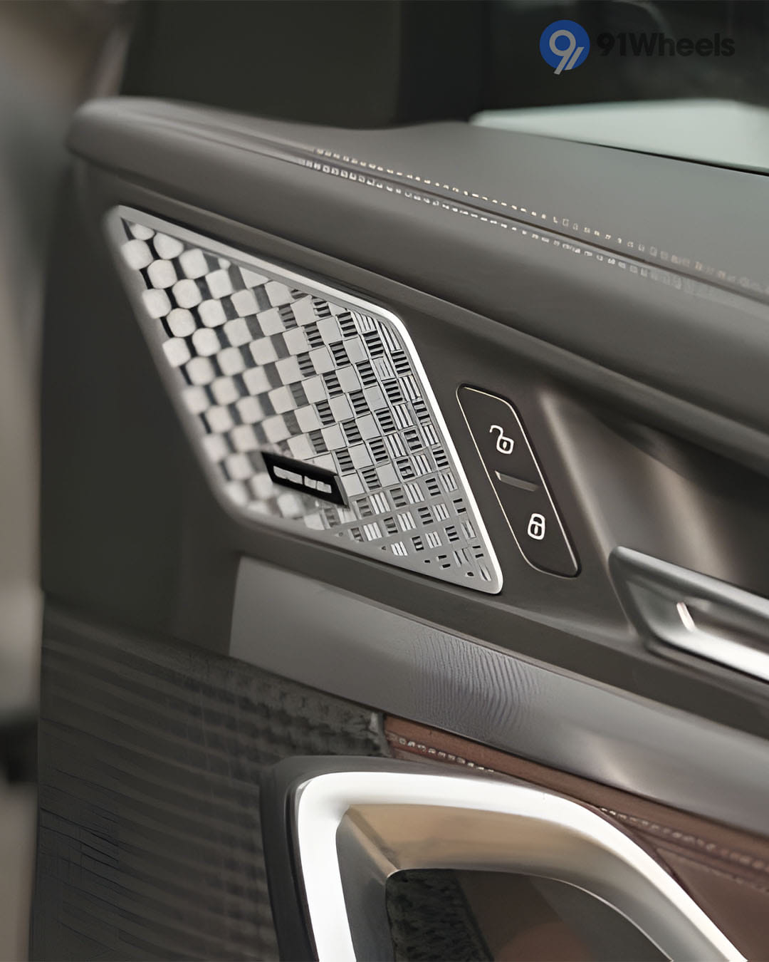 BMW X1 Front Speakers