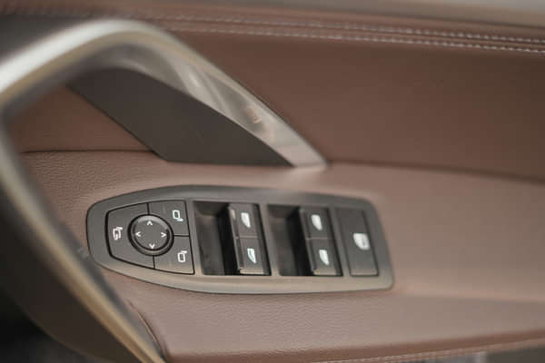 BMW X1 Outer Rear View Mirror ORVM Controls