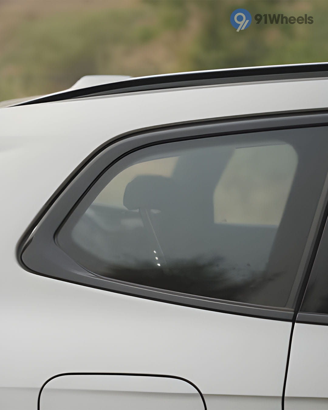 BMW X1 Rear Quarter Glass