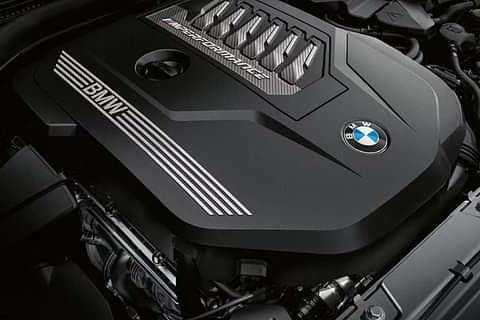 BMW X4 Engine Shot