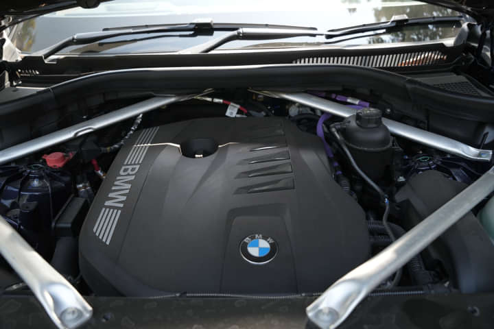 BMW X5 Engine Shot