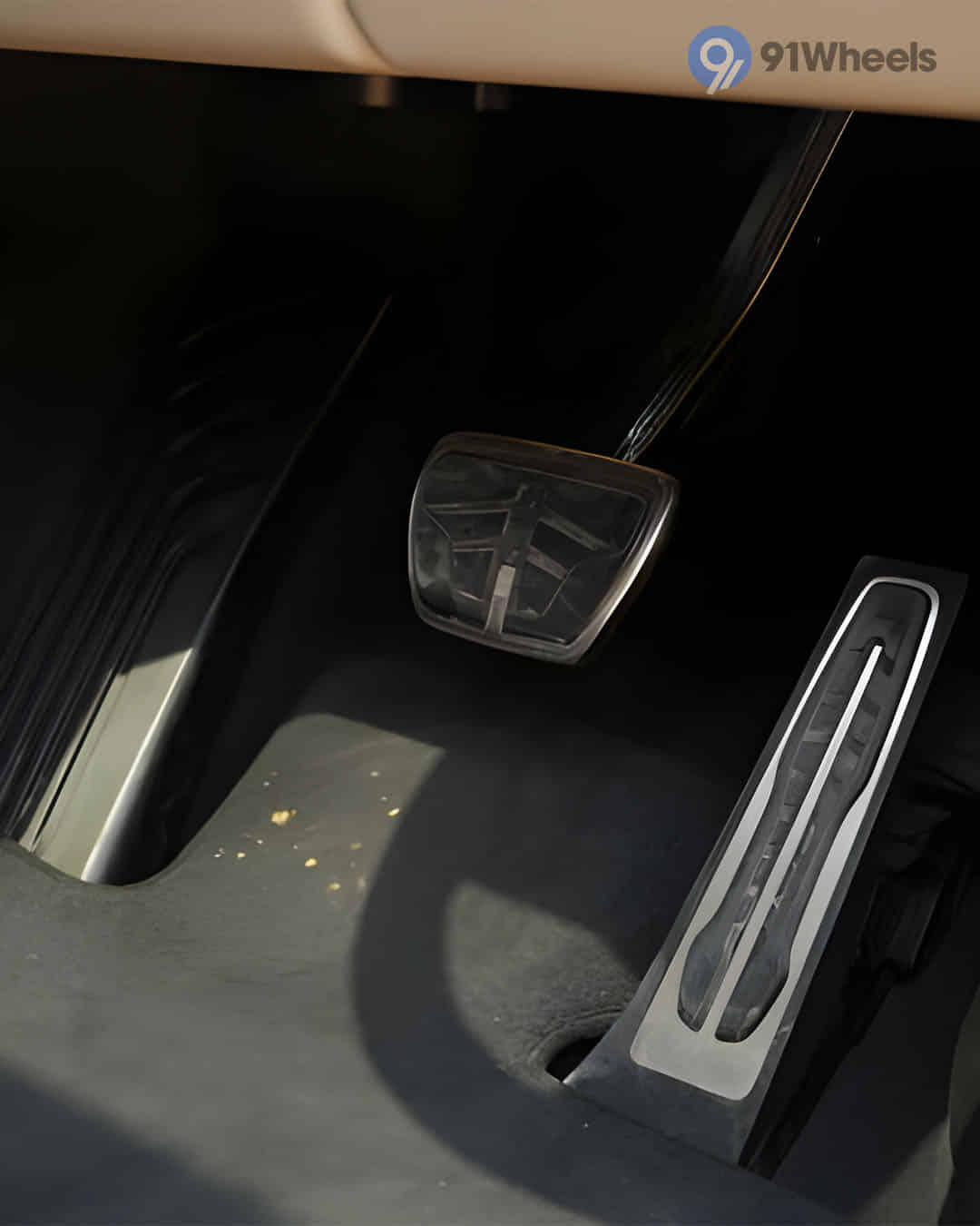 Pedals / Foot Controls