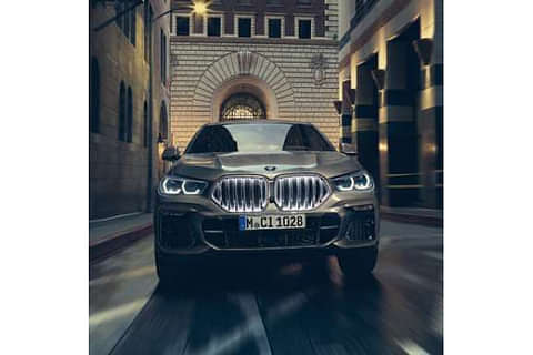 BMW X6 xDrive30d Images