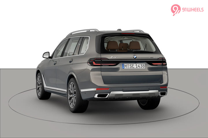 BMW X7 Left Rear Three Quarter