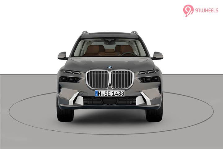 BMW X7 Front View