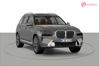 BMW X7 Right Front Three Quarter BMW X7 Right Front Three Quarter