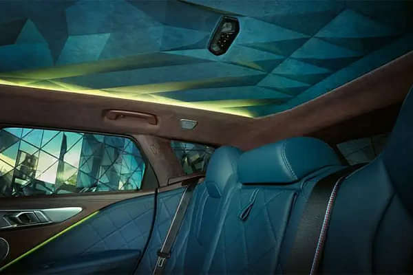 BMW XM Cabin Roof