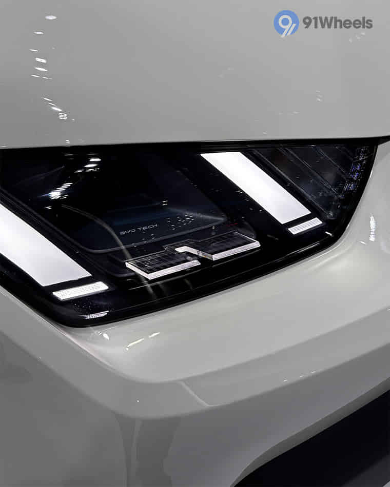 Headlights & Tail-lights - 1 Headlights & Tail-lights - 1