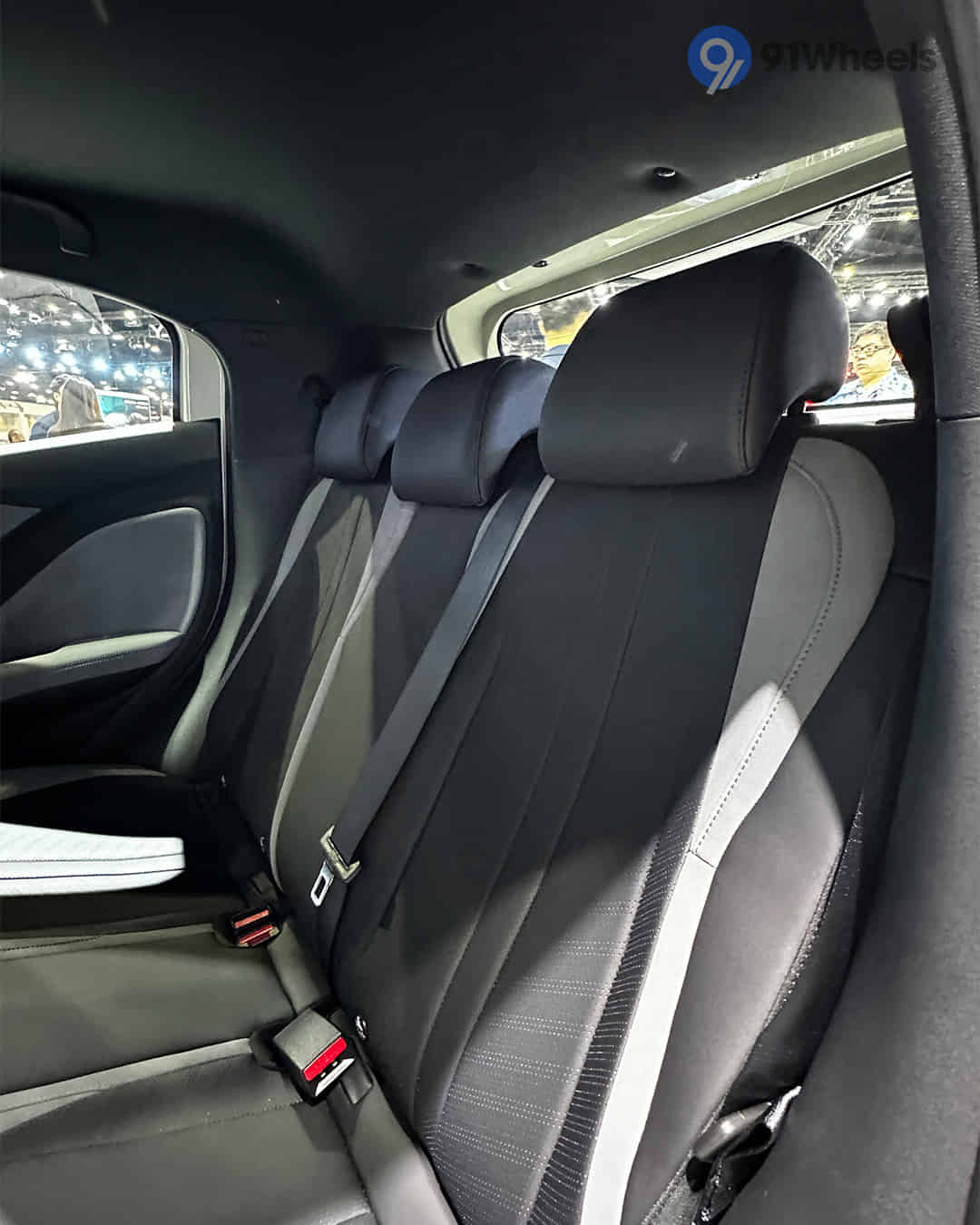 Seatbelts (if available) Seatbelts (if available)
