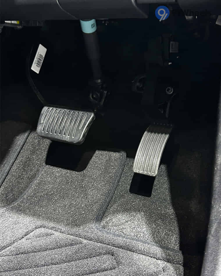 Driver Controls - 5 Driver Controls - 5