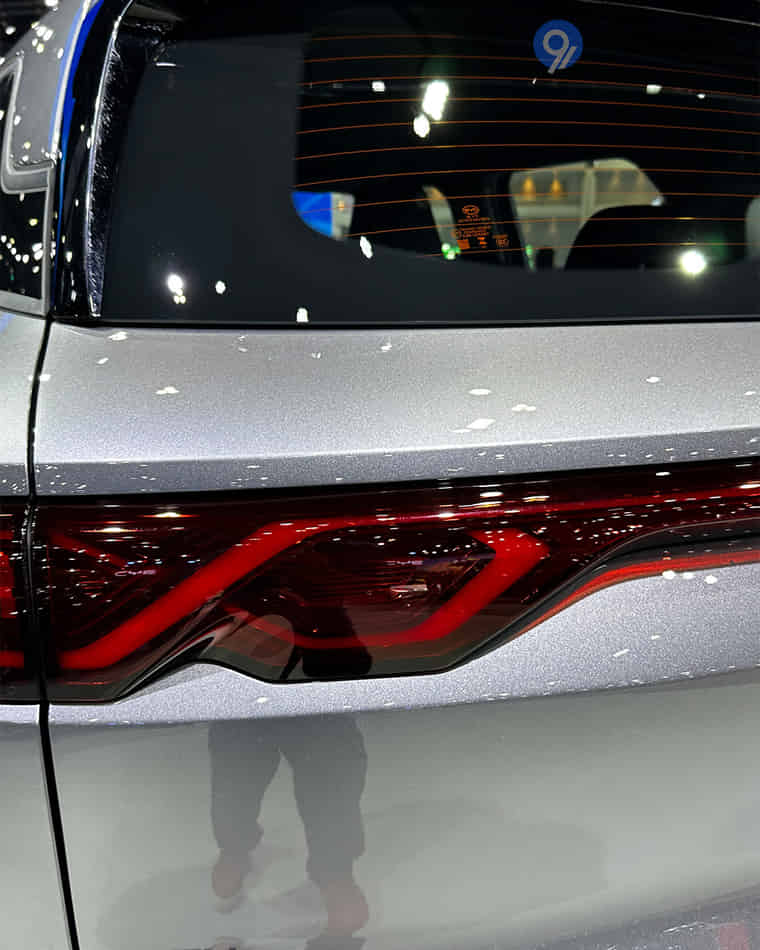 Headlights & Tail-lights - 3