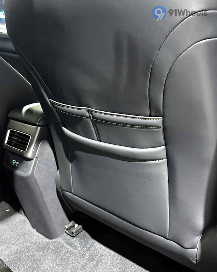 Seats & Cabin Comfort - 6