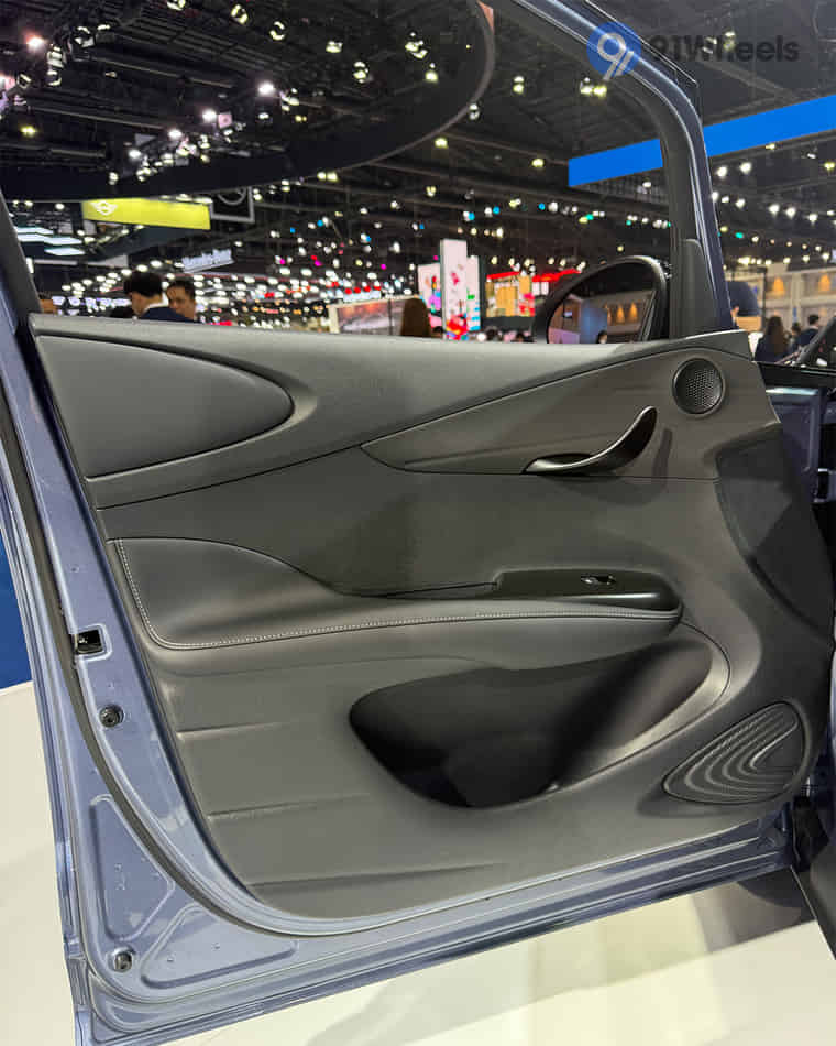 Doors & Windows - 4 Doors & Windows - 4