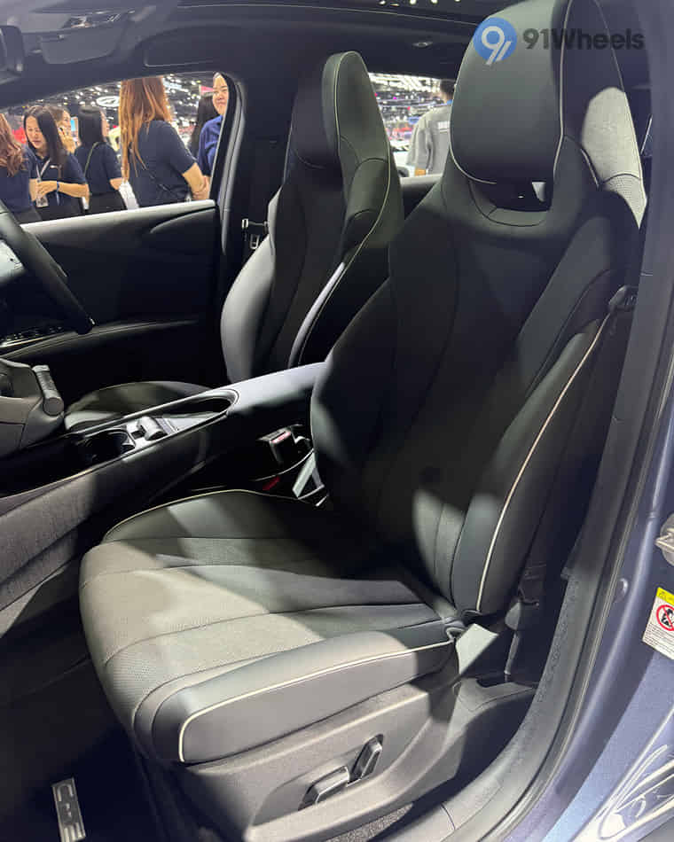 Seats & Cabin Comfort - 2 Seats & Cabin Comfort - 2