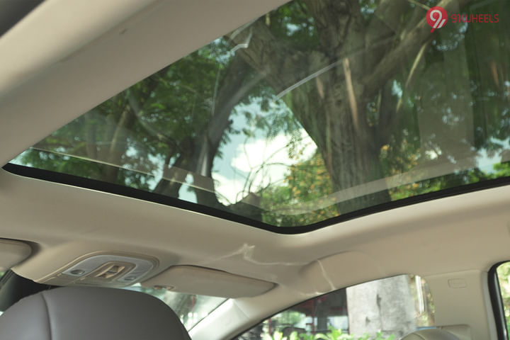 BYD eMAX 7 Cabin Roof