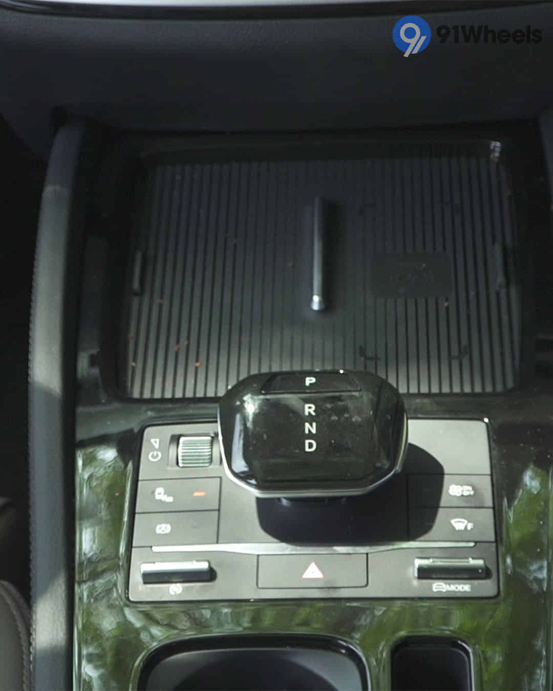 Gear Shifter / Gear Shifter Stalk