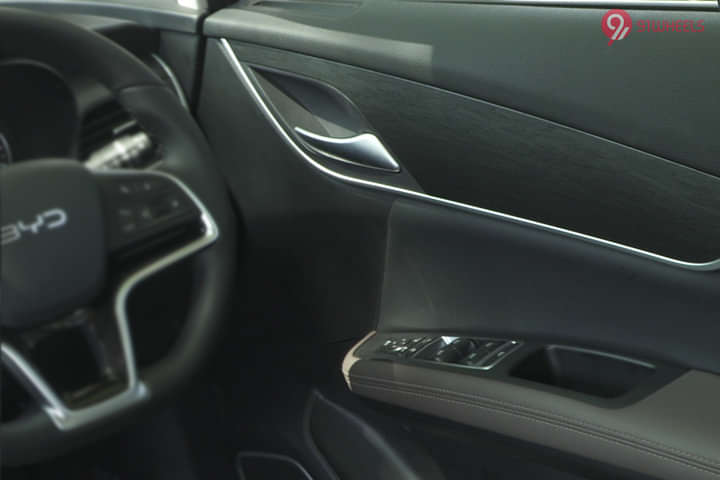 BYD eMAX 7 Driver Side Front Door Pad