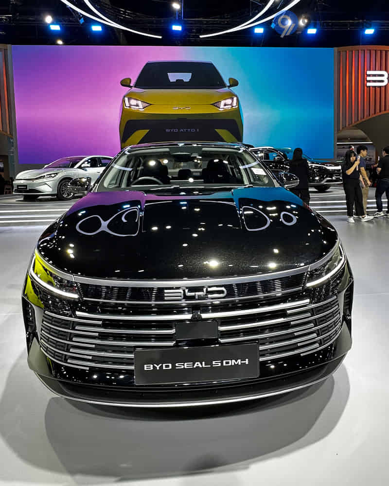 BYD Seal 5 Hybrid - Image 2 BYD Seal 5 Hybrid - Image 2