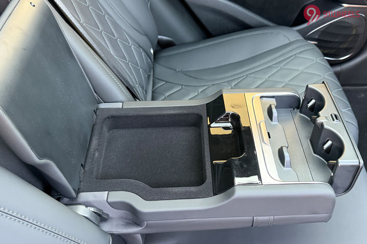 BYD Sealion 7 Rear Cup Holders
