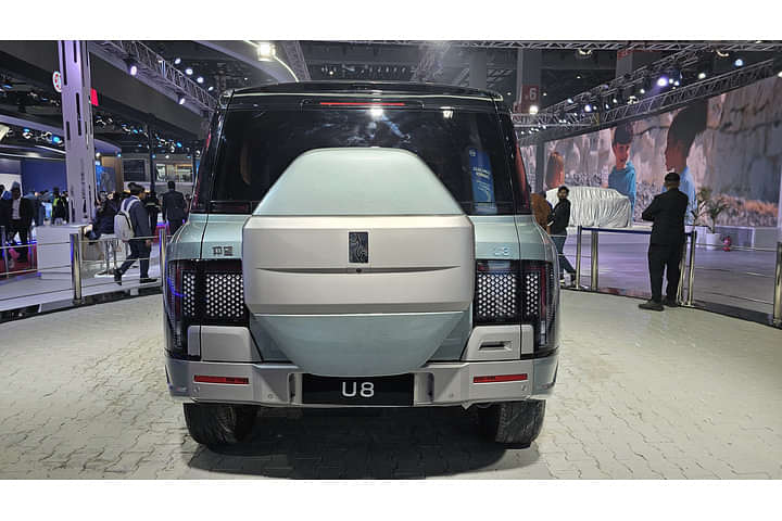 BYD YangWang U8 Rear View