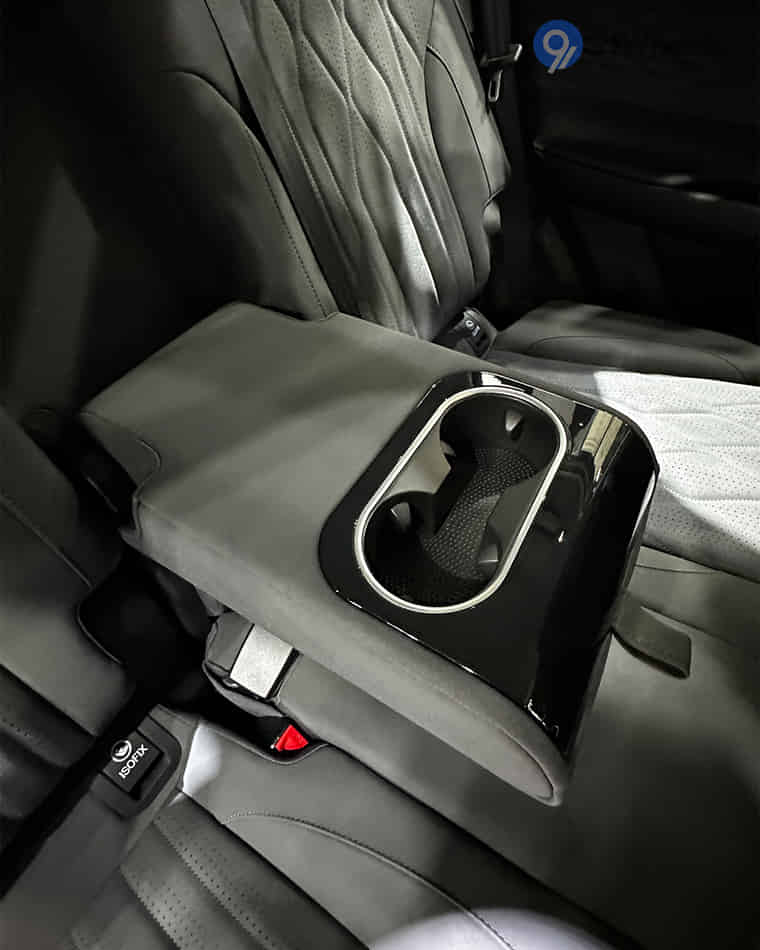 Seats & Cabin Comfort - 25 Seats & Cabin Comfort - 25