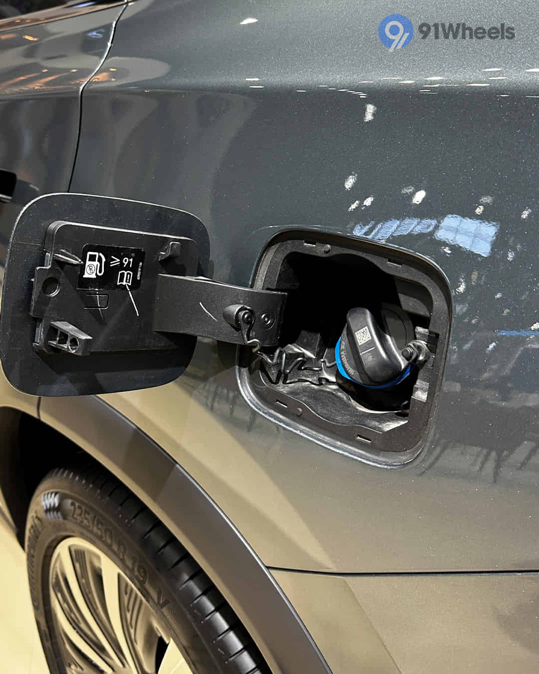 Open Fuel Lid Open Fuel Lid