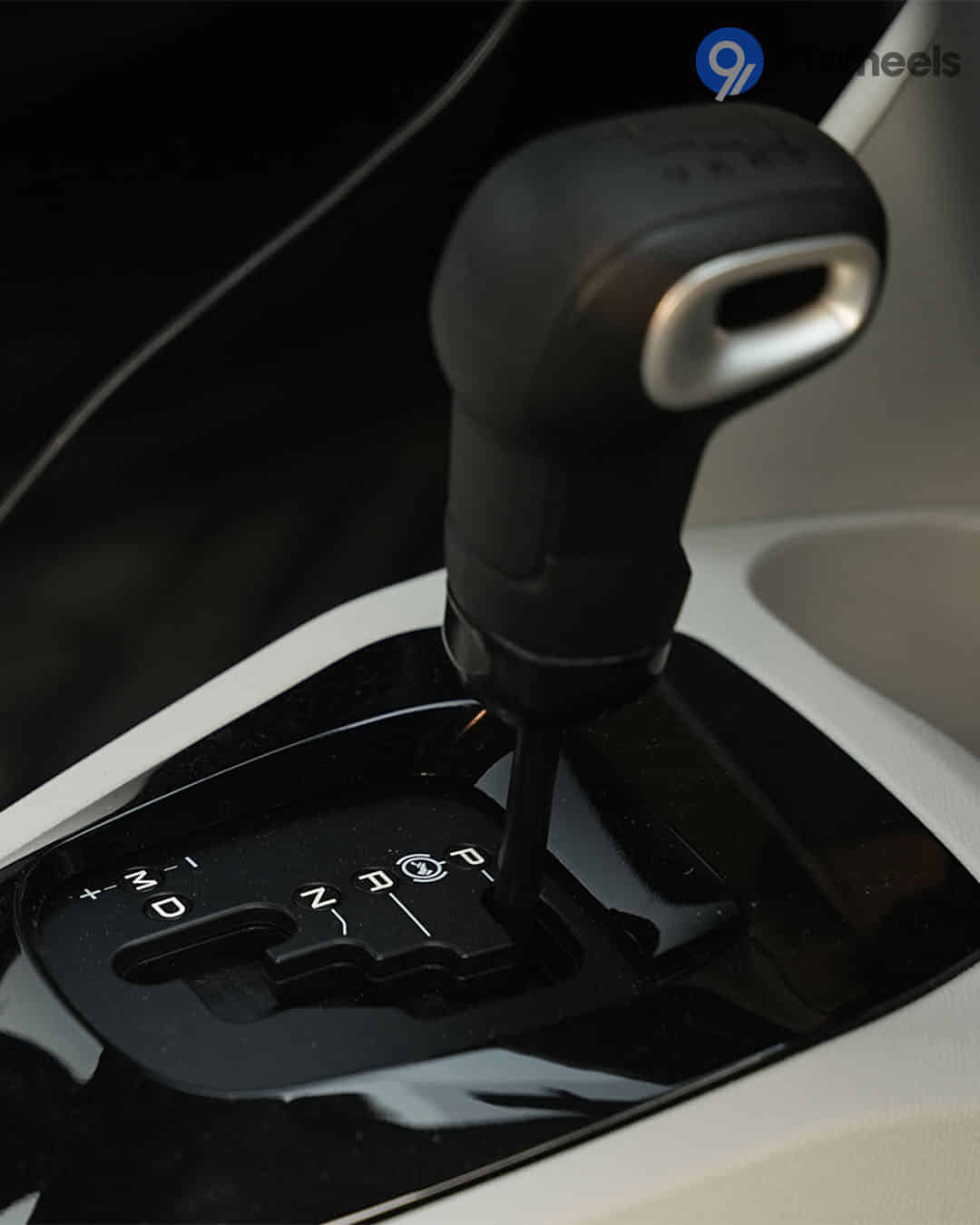 Gear Shifter / Gear Shifter Stalk