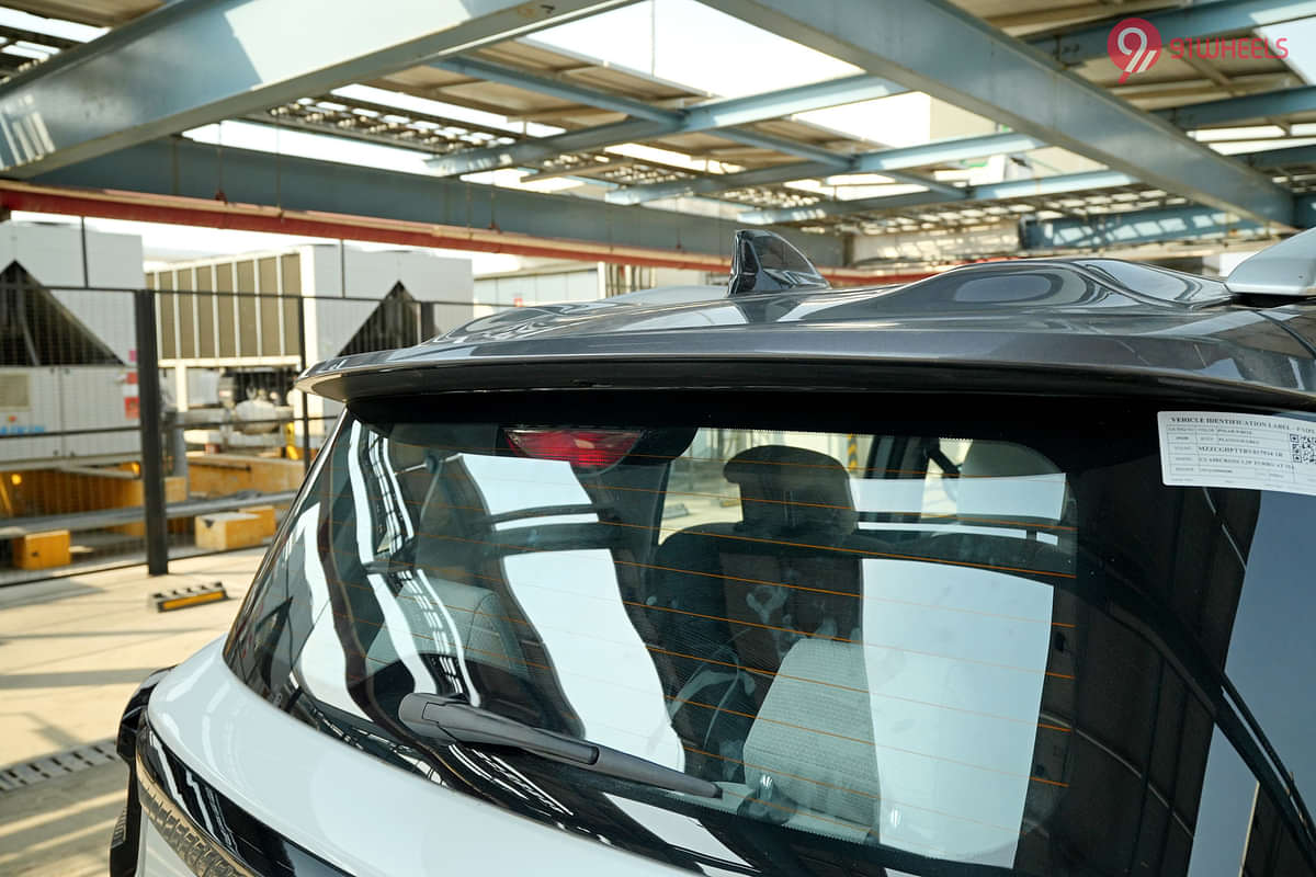 Citroen Aircross Rear Windshield/Windscreen