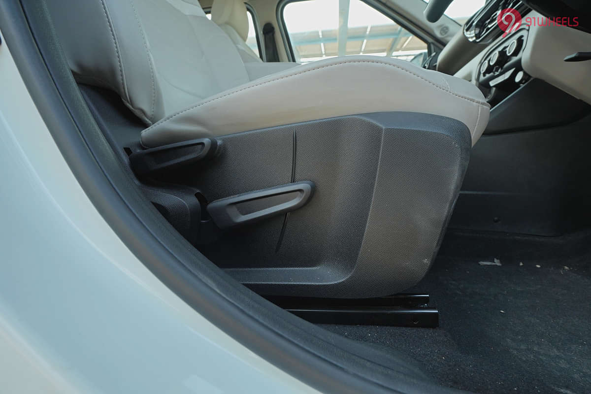 Citroen C3 Aircross Seat Adjustment for Driver