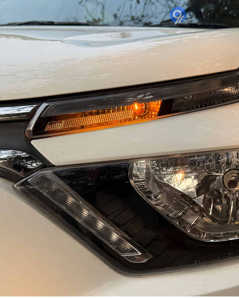 Headlights & Tail-lights - 4