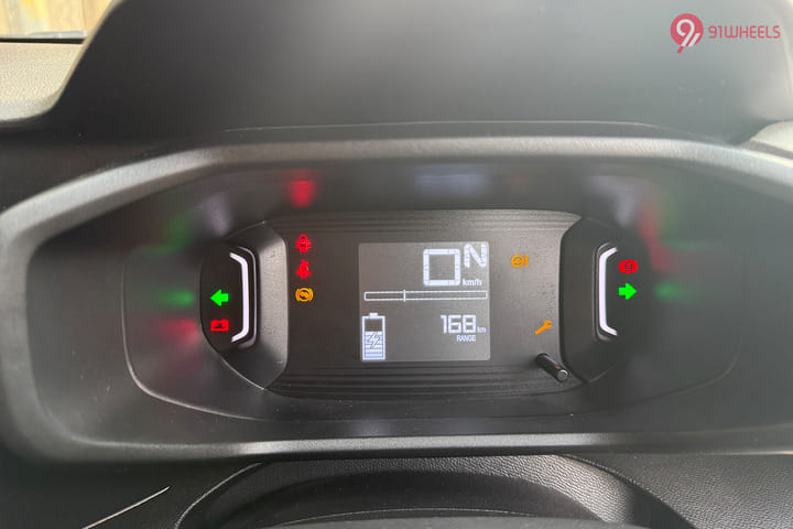 Citroen eC3 Head-Up Display (HUD)