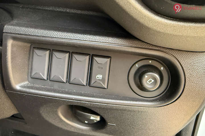 Citroen eC3 Dashboard Switches