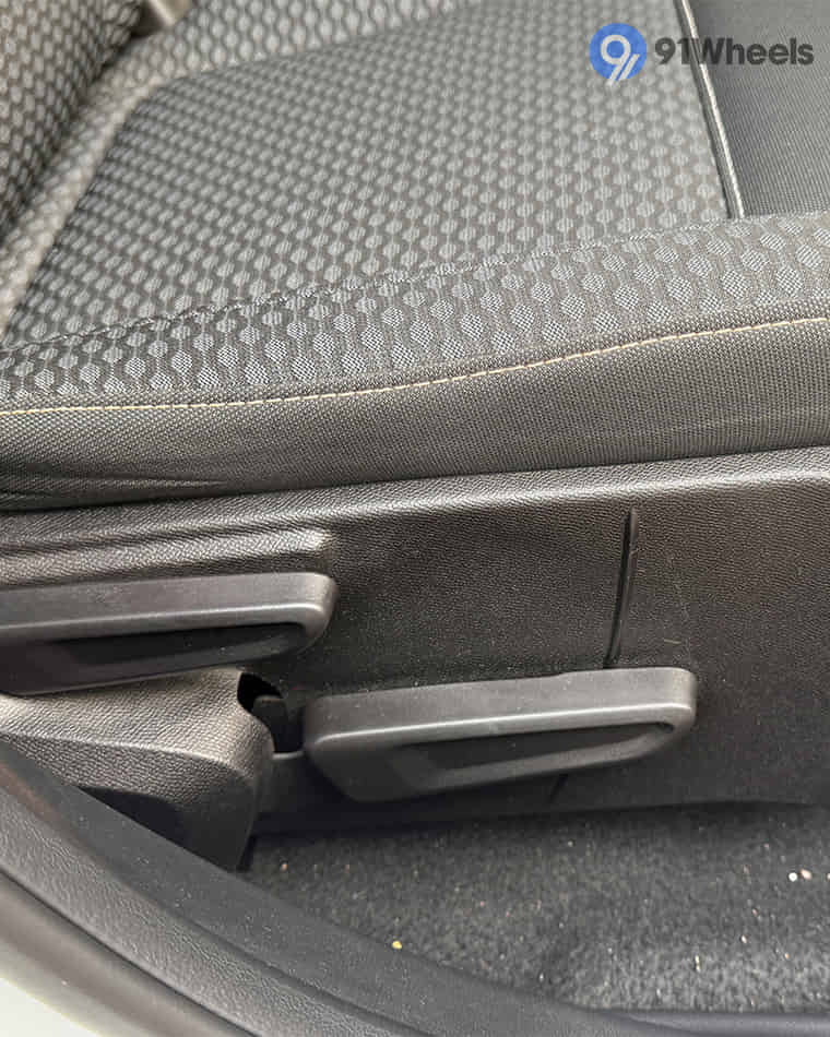 Seats & Cabin Comfort - 3