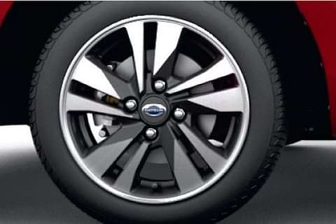 Datsun Go D Wheels Image