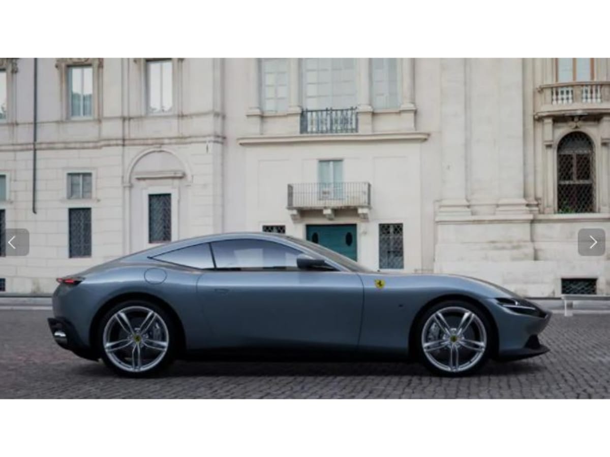 Ferrari Roma Right Side View