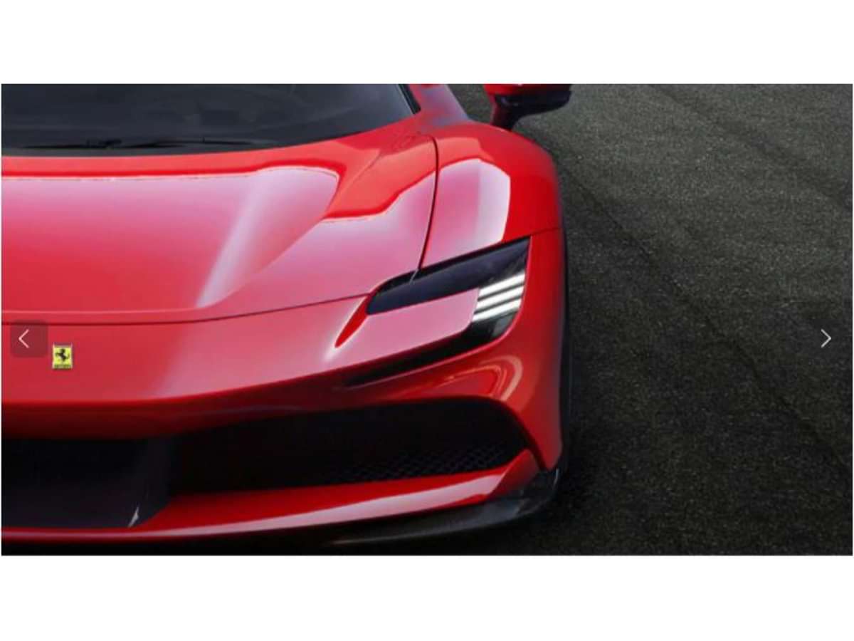 Ferrari SF90 Stradale Closed Hood/Bonnet