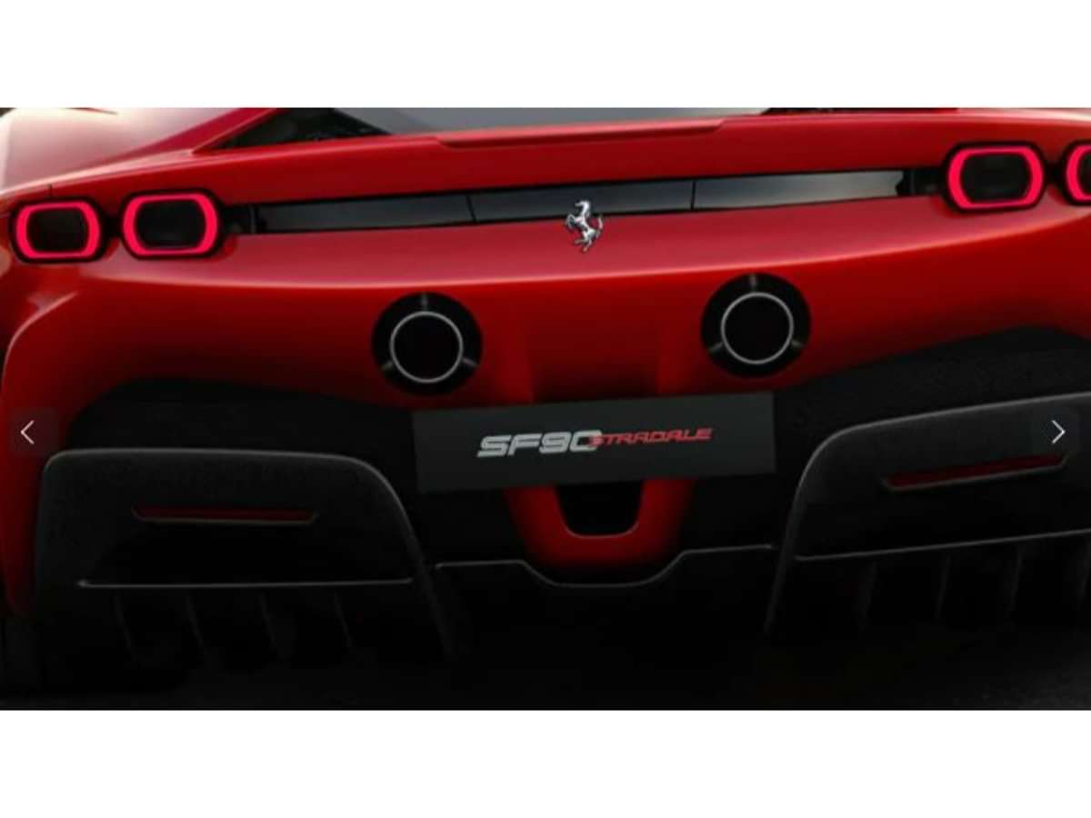 Ferrari SF90 Stradale Rear Spoiler