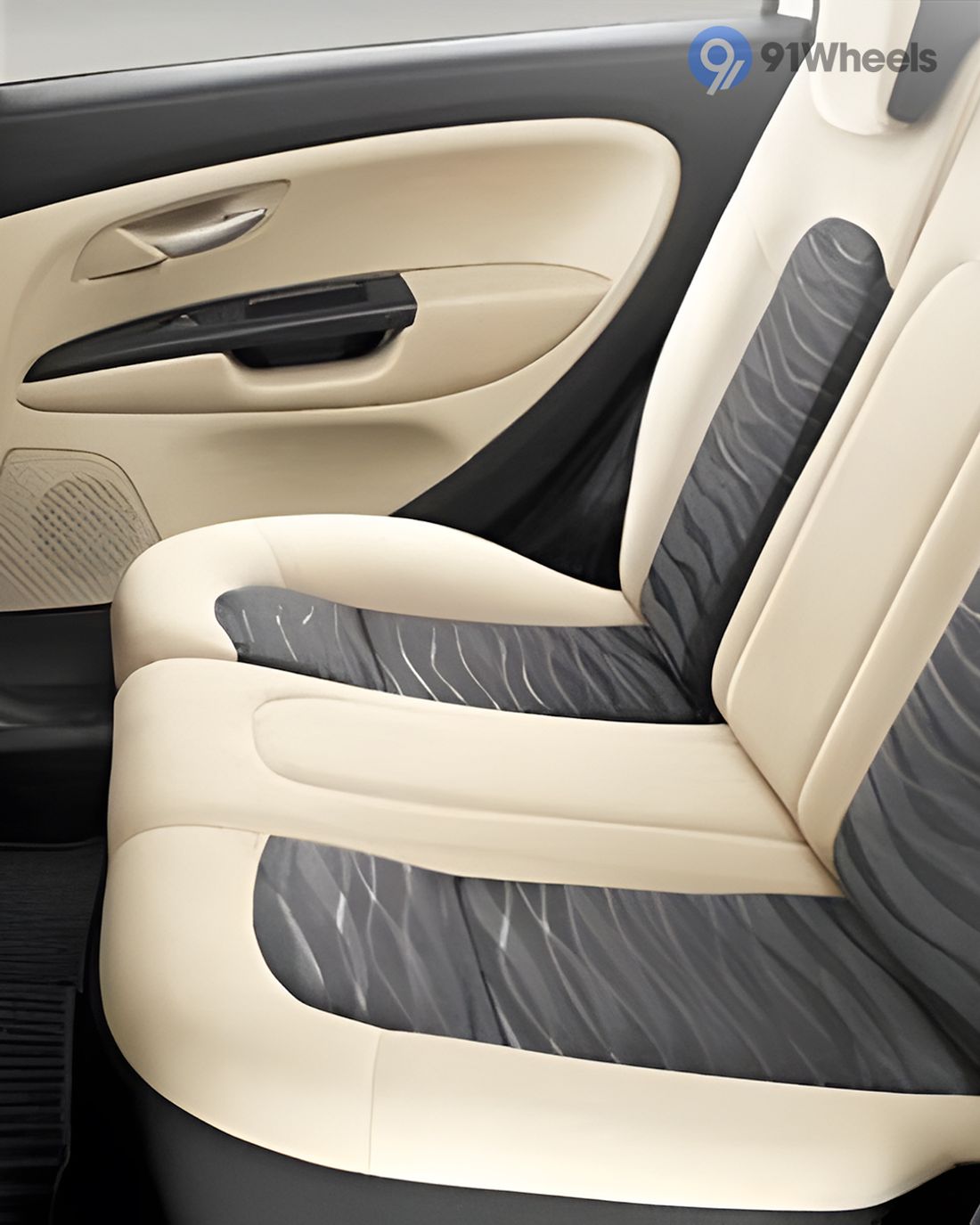 Punto Evo Front Row Seats
